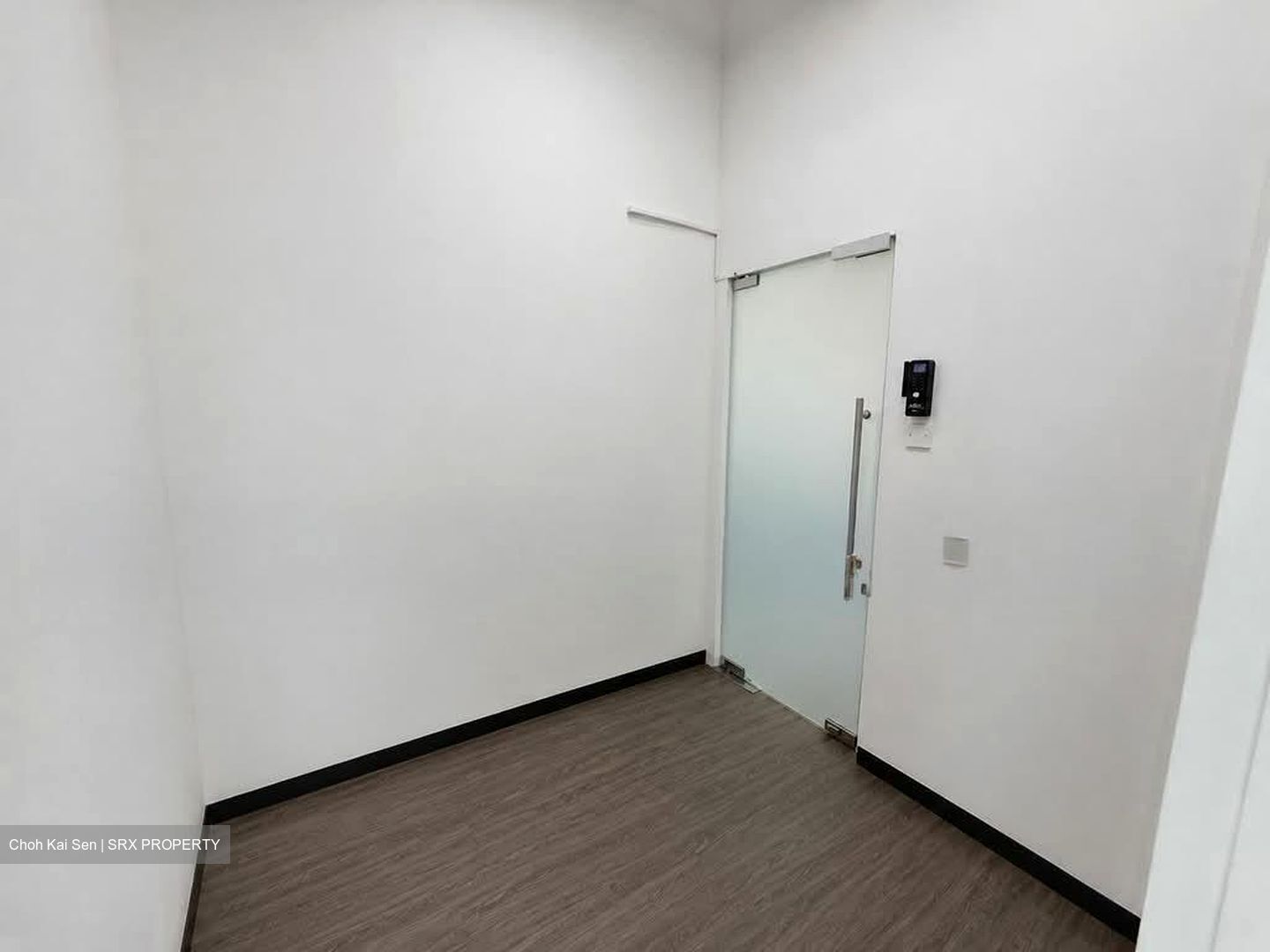 Sungei Kadut Industrial Estate (D25), Office #563985721